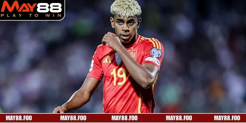 Tìm Hiểu Mức Lương Lamine Yamal Hiện Tại Là Bao Nhiêu? 4 Đặt cạnh Lewandowski, De Jong mới thấy rõ sự khác biệt